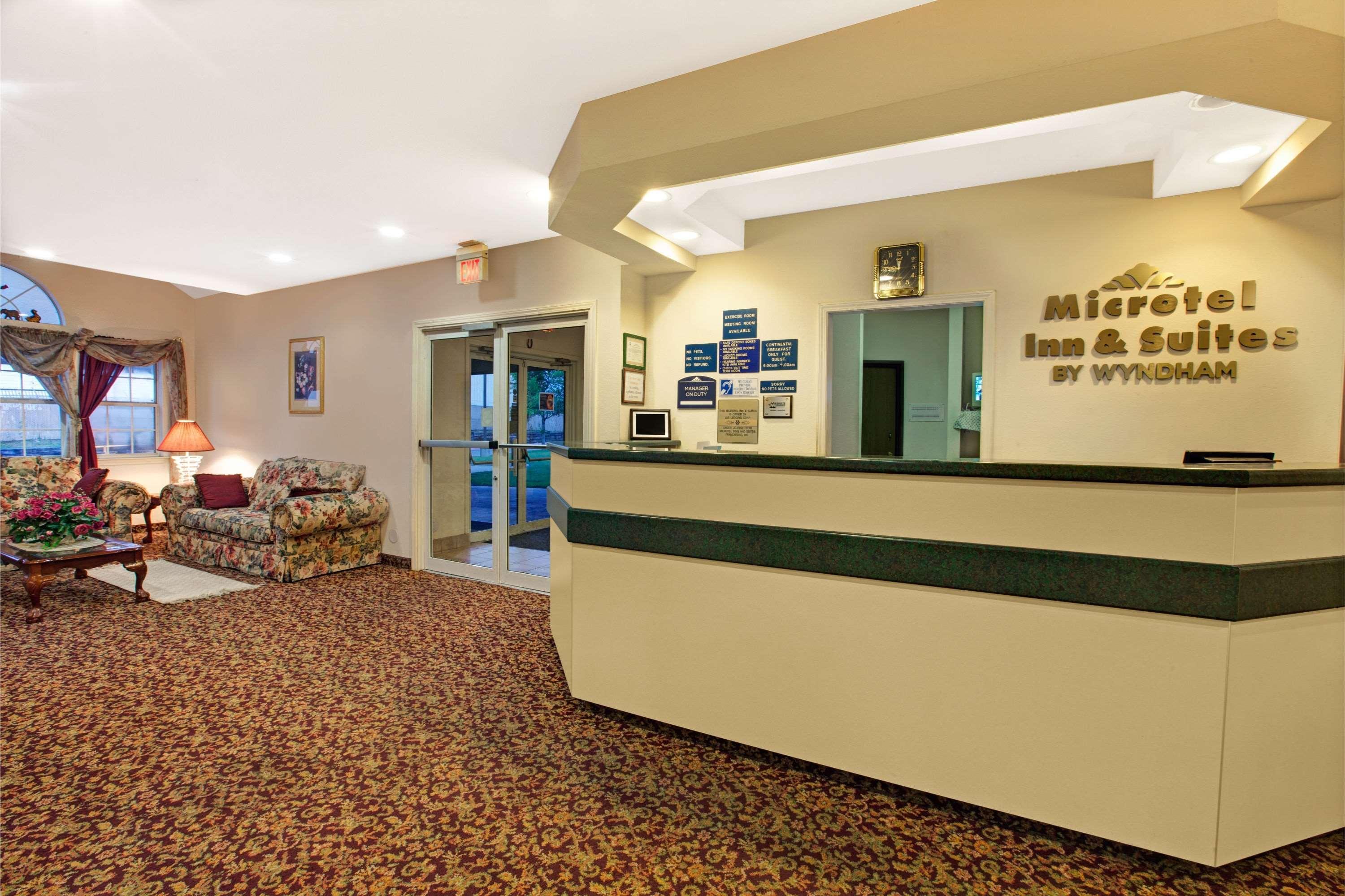 Econo Lodge Inn & Suites Mesquite - Dallas East Экстерьер фото