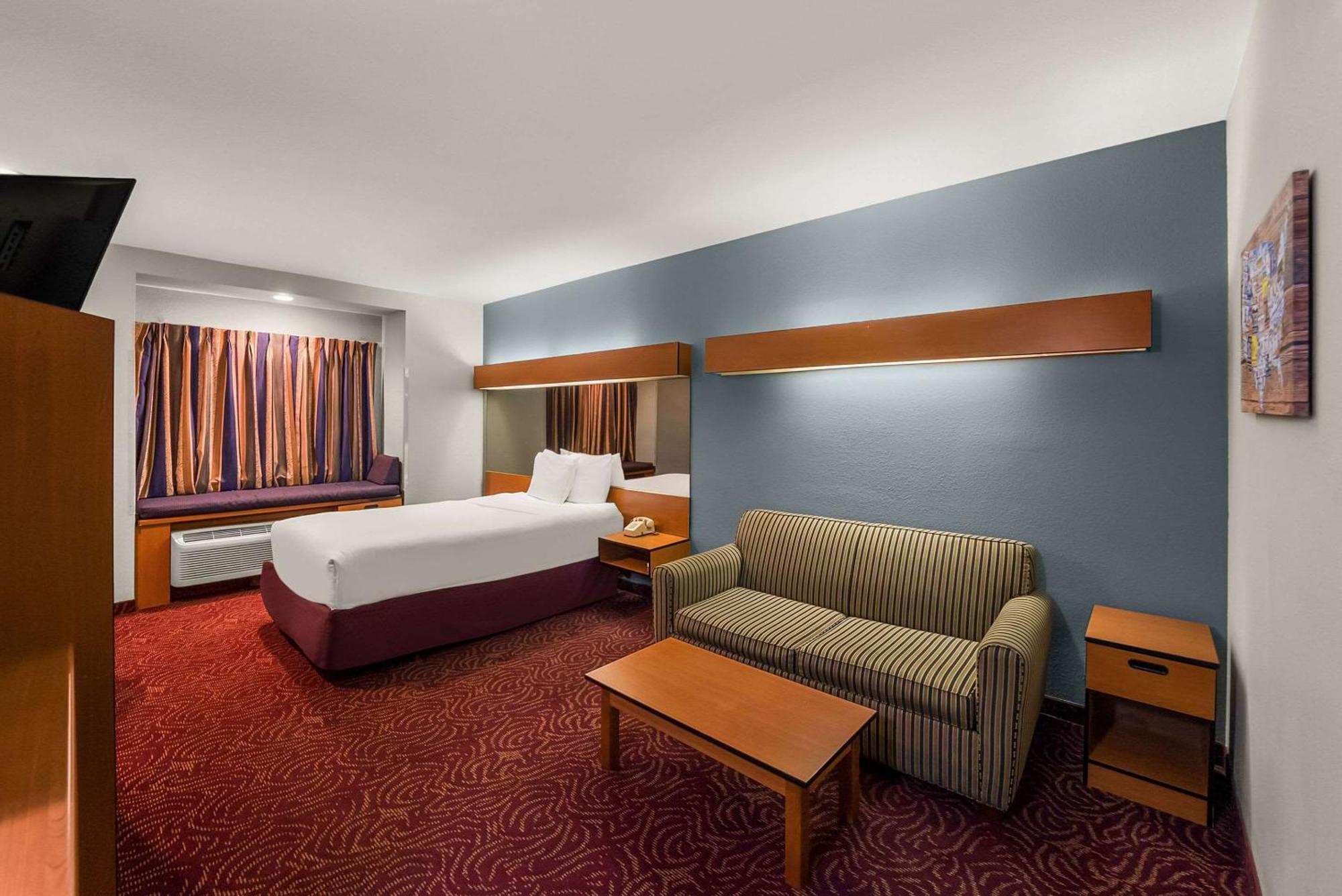 Econo Lodge Inn & Suites Mesquite - Dallas East Экстерьер фото
