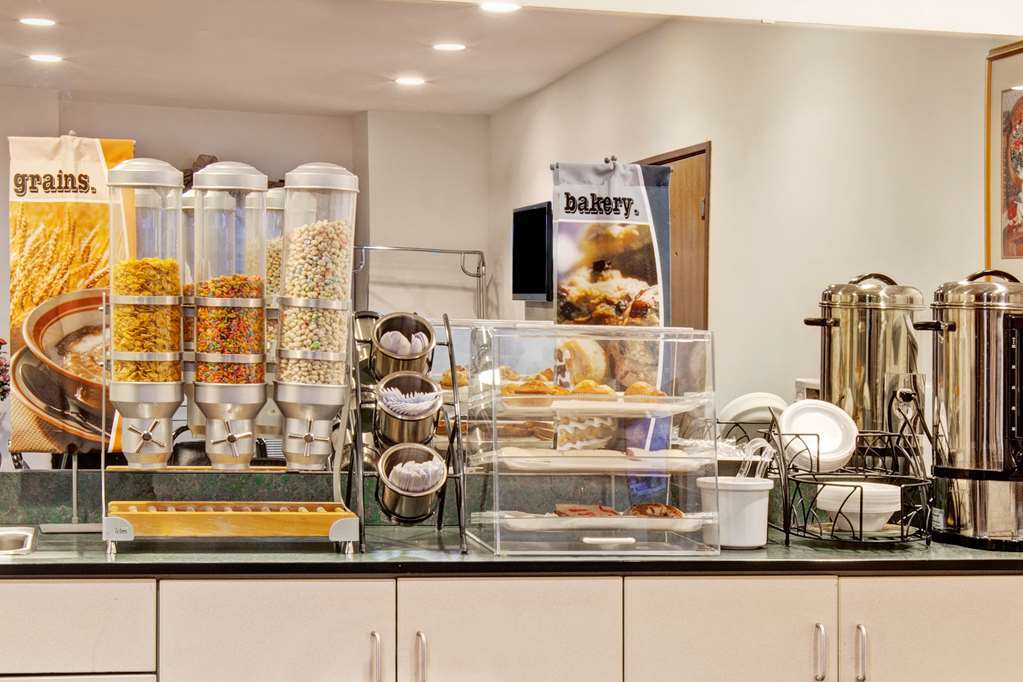 Econo Lodge Inn & Suites Mesquite - Dallas East Ресторан фото