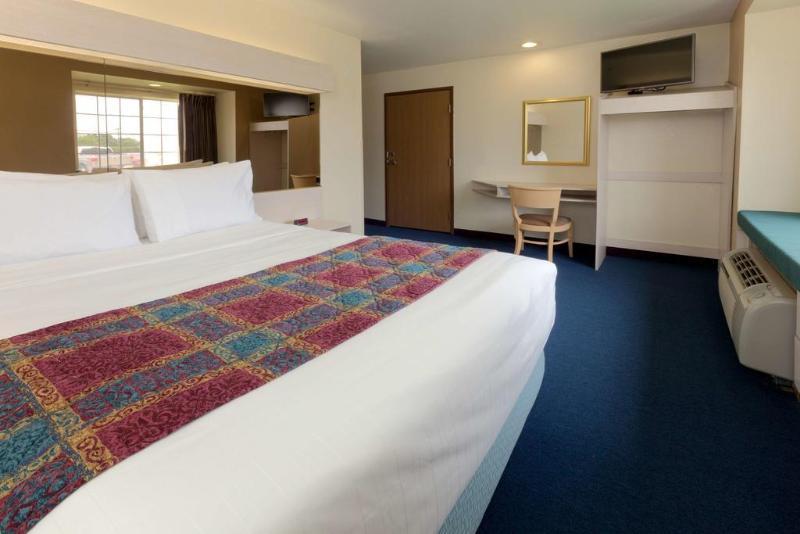Econo Lodge Inn & Suites Mesquite - Dallas East Экстерьер фото